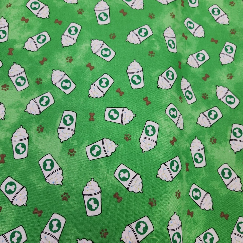 1 Yard Cotton Pup Cup Joanns Fabric per 1 yard Green White Dog Bone Puppy new - Picture 3 of 3